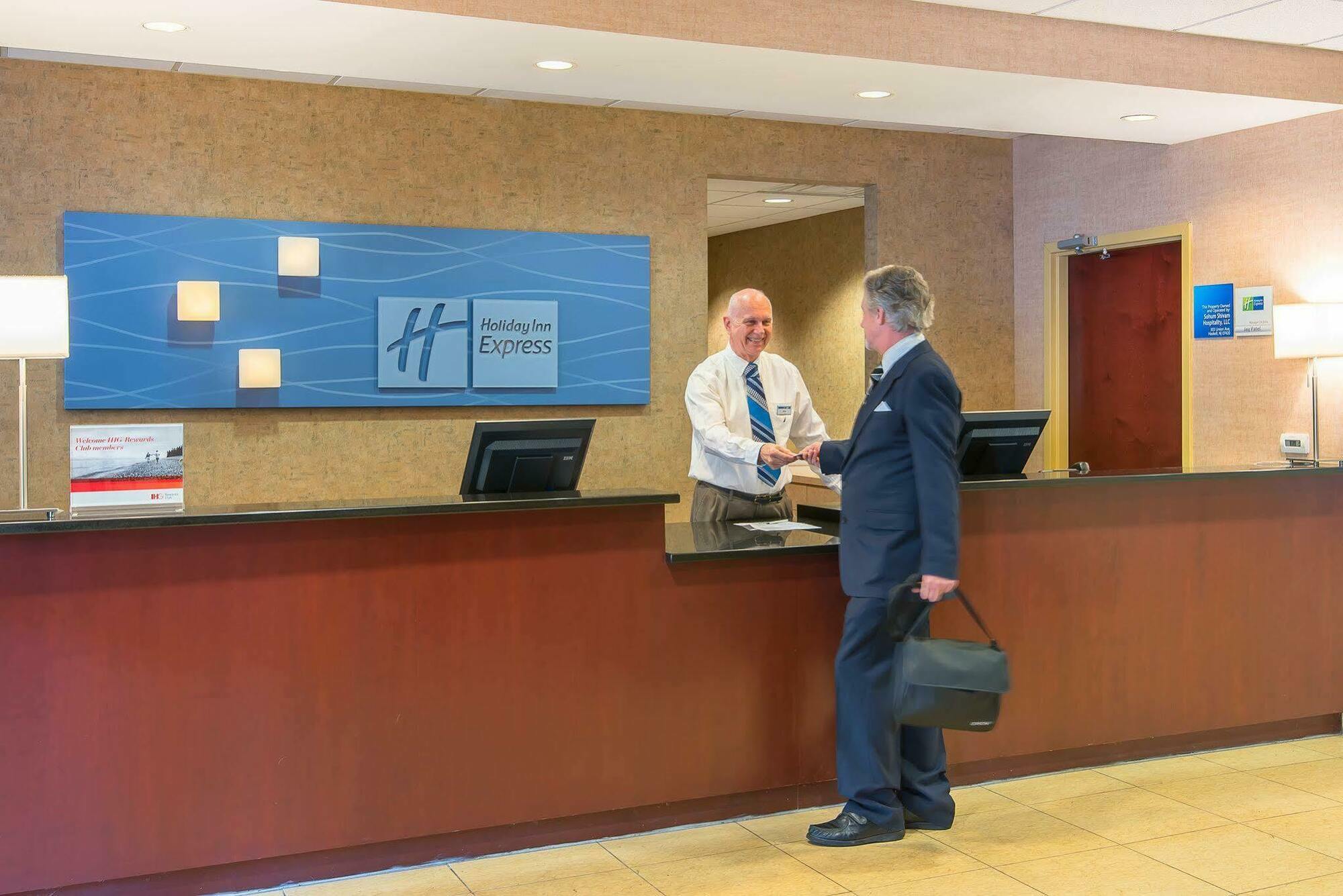 Holiday Inn Express Haskell-Wayne Area By Ihg Zewnętrze zdjęcie